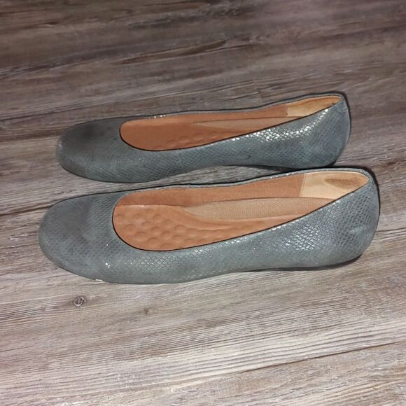 Walking cradles gray leather ballet flats Snakeskin Print Sz 12 EUC worn once - Picture 3 of 5